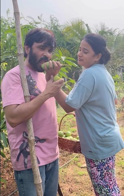 lyrist-snehan-kannika-photos